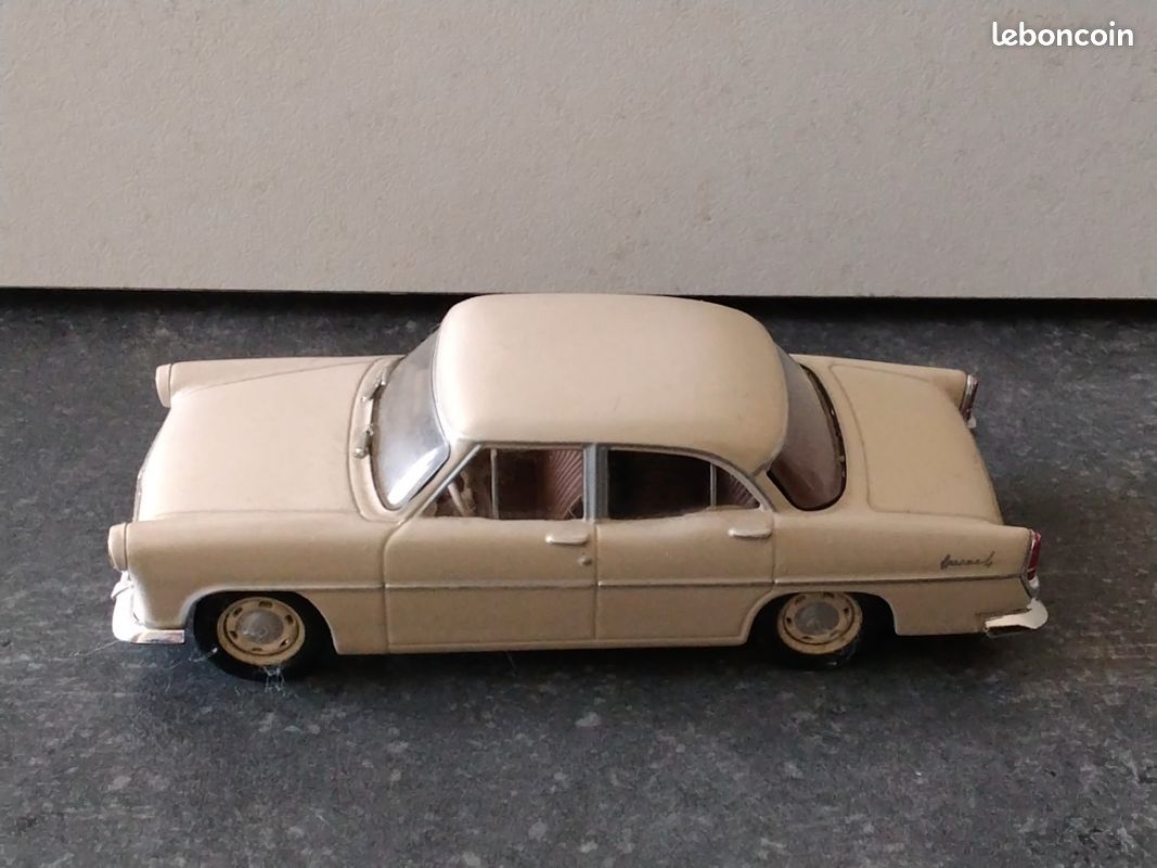 Lot miniatures 1/43 avec défauts - lire l'annonce (image 3)