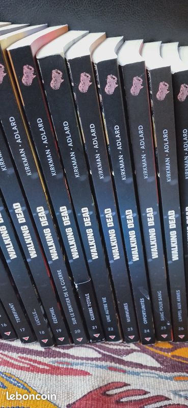 BD Walking Dead, tomes 1 à 31 (image 6)