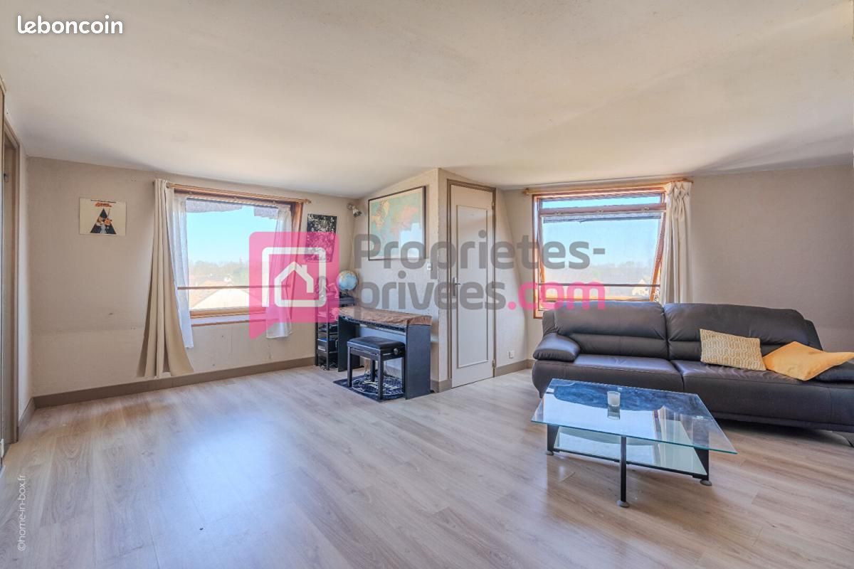 Appartement 1 pièce 44 m² · à Noiseau · 44 m² · 145 000 €