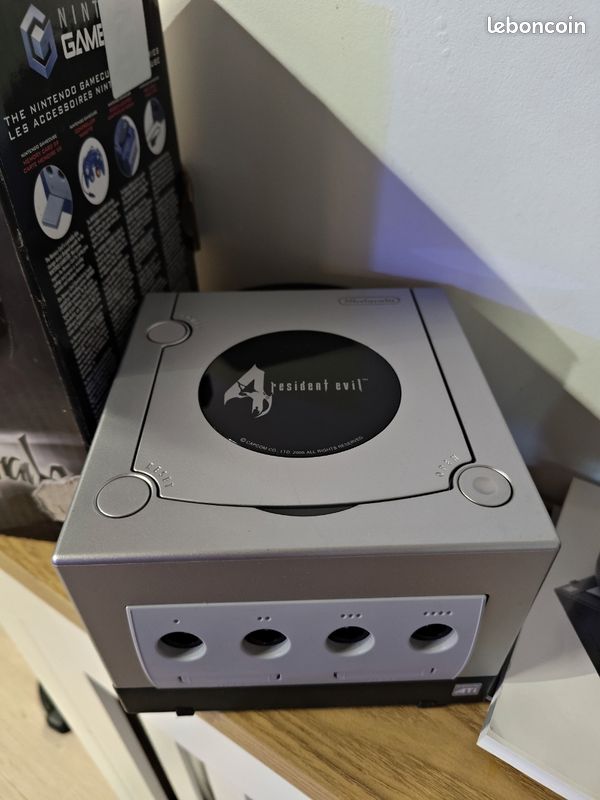 Resident Evil 4 GameCube - Version PAL Française, Complet, Bon état
