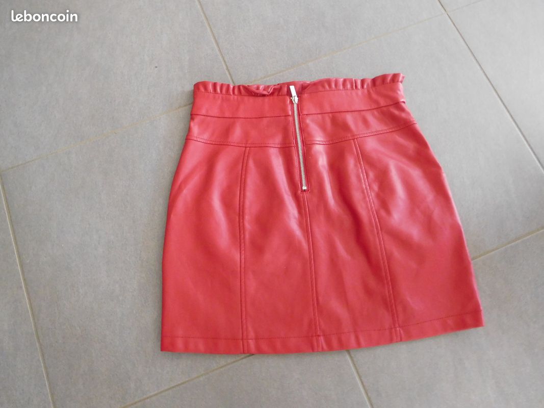 Jupe NAF NAF En Jean Rouge à Plis - Taille 38 (M) - Modèle Midi - Neuf Sans étiquettes
