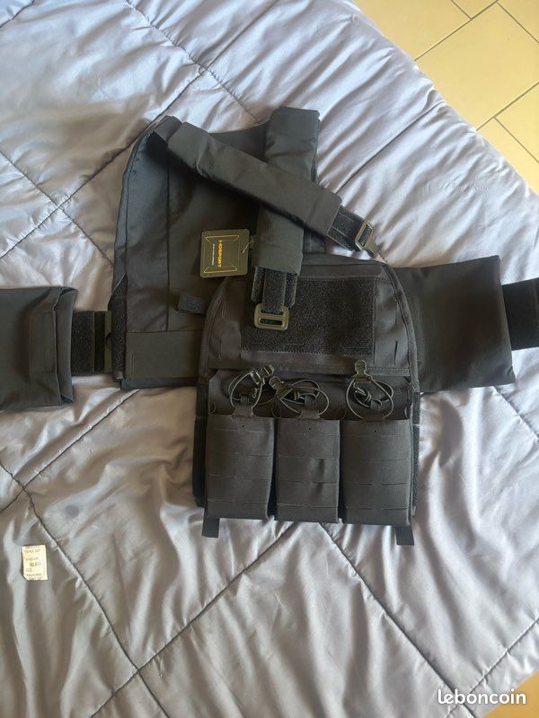 Gilet porte plaques type Ferro Concept (image 1)