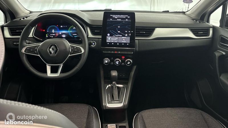 Renault Captur 1.6 E-Tech hybride 145ch Techno Fast Track (image 11)
