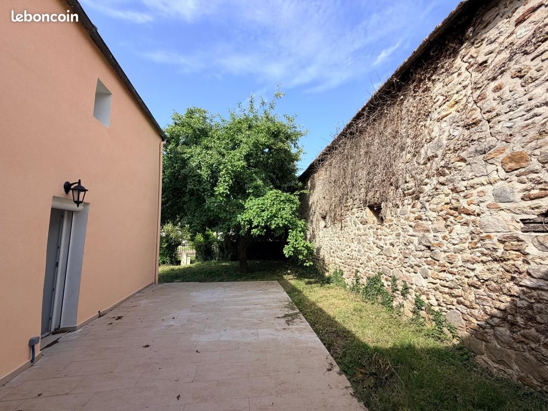 Maison 4 pièces 117 m² · à Bézu-Saint-Germain · 117 m² · 1 050 €