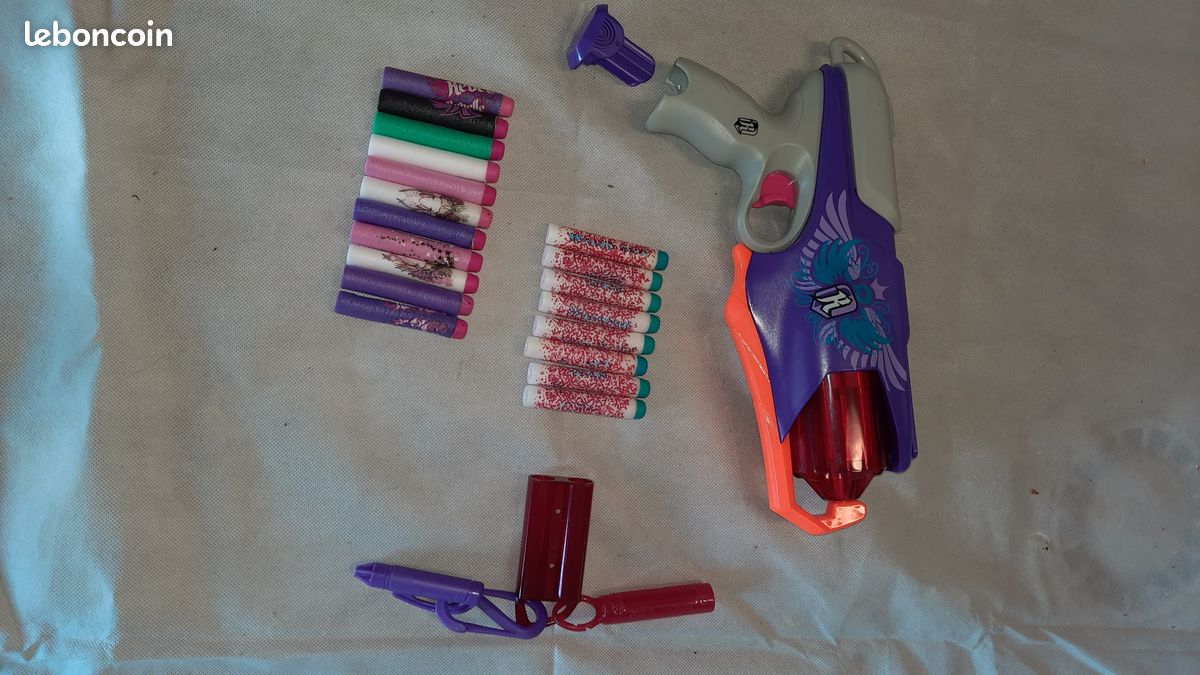 Pistolet Nerf (image 1)
