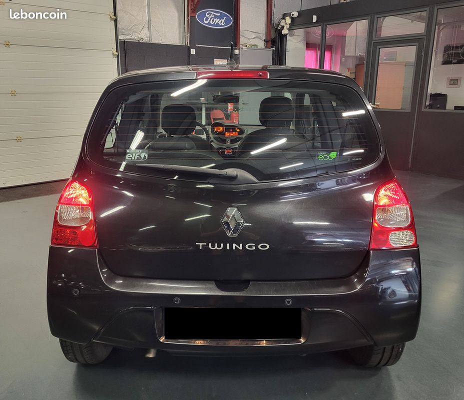 RENAULT Twingo II 1.2 i 16v LEV 75cv Dynamique (1ère Main) (image 8)