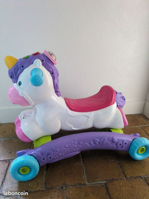 Licorne à bascule musicale (image 1)