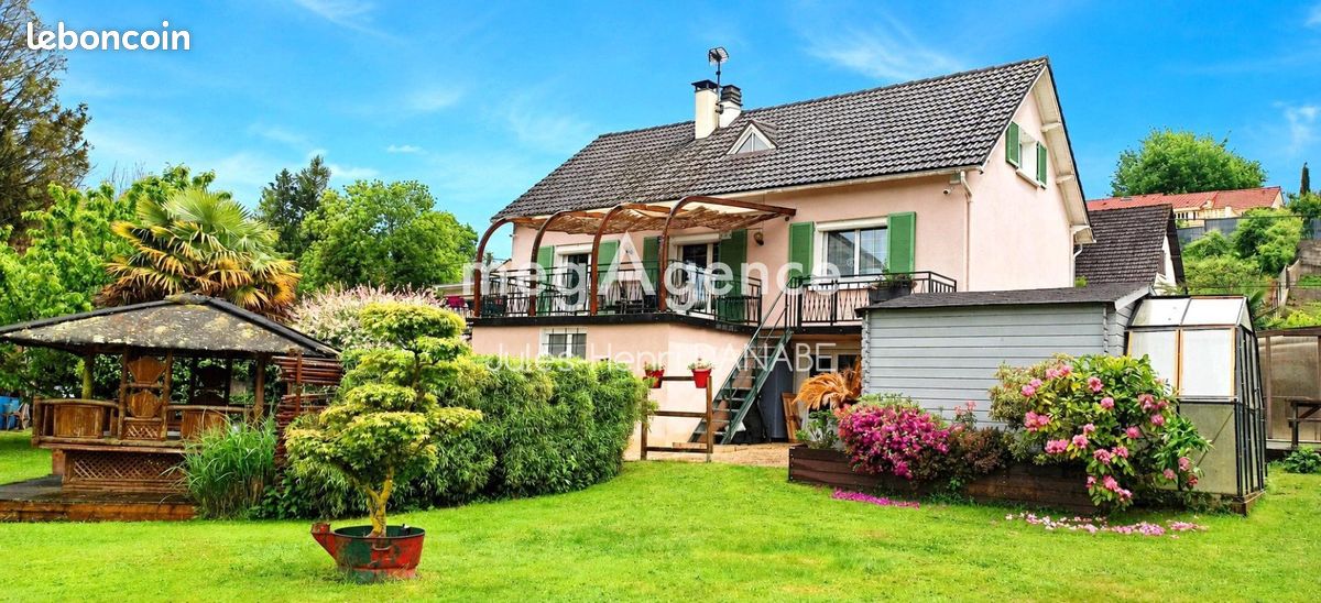 Maison 7 pièces 161 m² · à Pont-sur-Yonne · 161 m² · 352 000 €