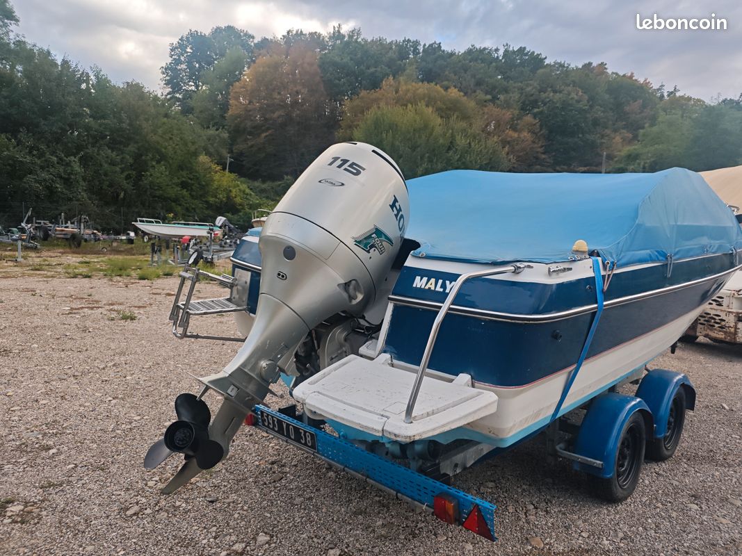 Bayliner Capri 115cv (image 3)