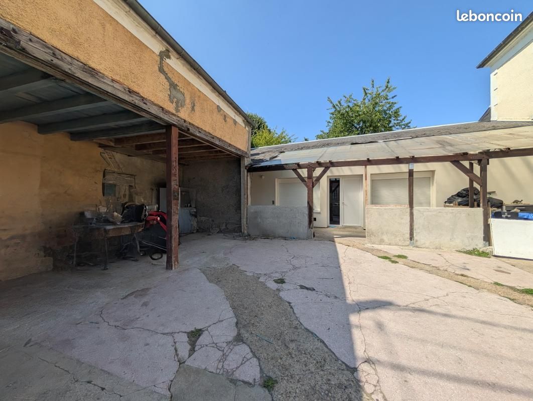 Immeuble 271 m² · à Fourchambault · 271 m² · 200 000 €