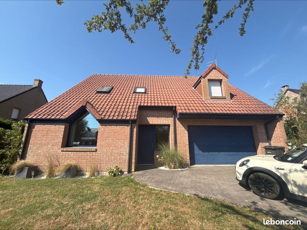 Maison 5 pièces 123 m² · à Estaires · 123 m² · 372 500 €