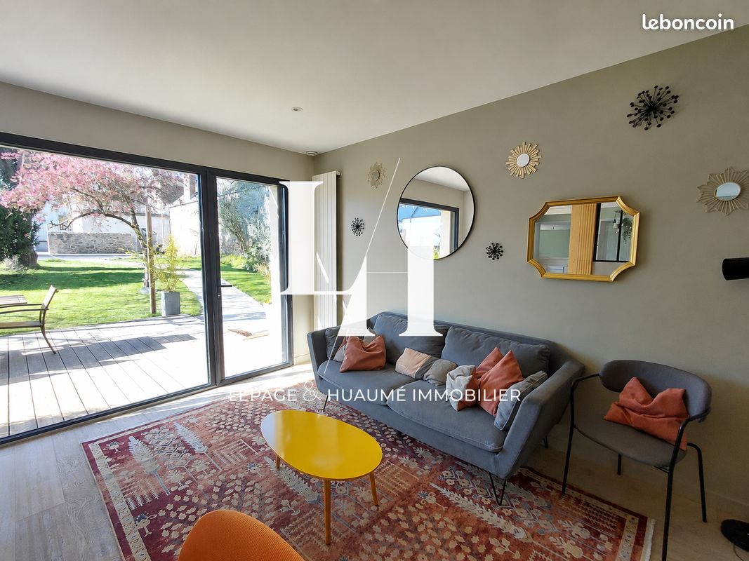 Maison 8 pièces 160 m² · à Meslay-du-Maine · 160 m² · 313 950 €