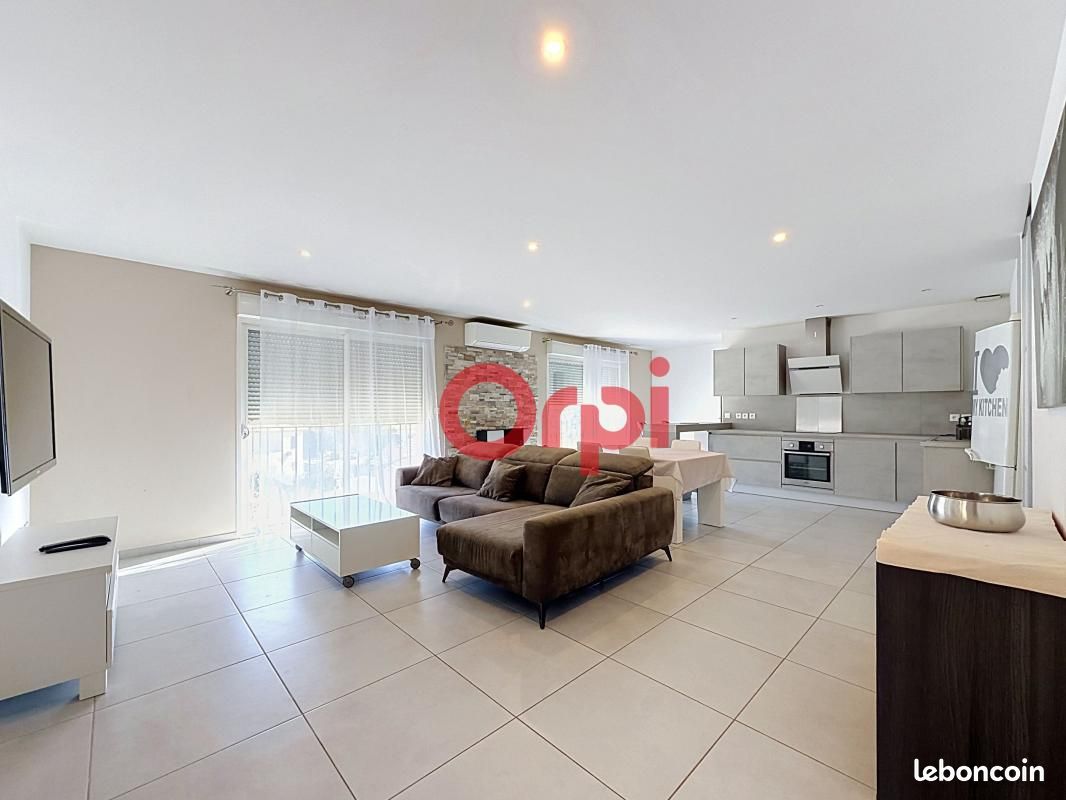 Appartement 3 pièces 83 m² · à Sainte-Maxime · 83 m² · 1 350 €/mois