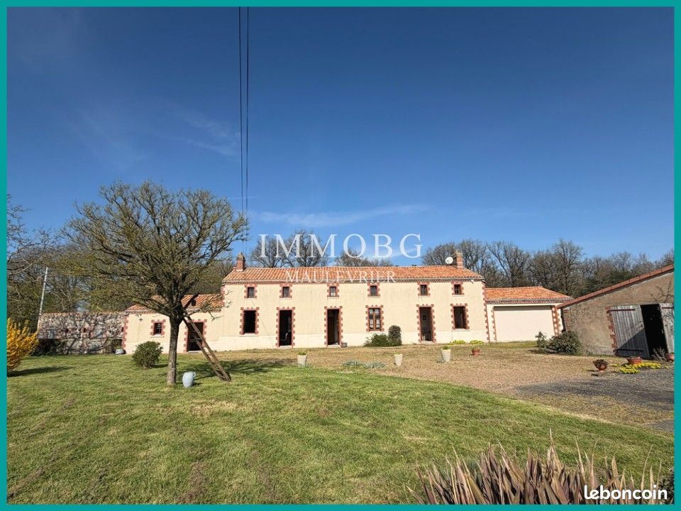 Maison 7 pièces 132 m² · à Chanteloup-les-Bois · 132 m² · 354 900 €