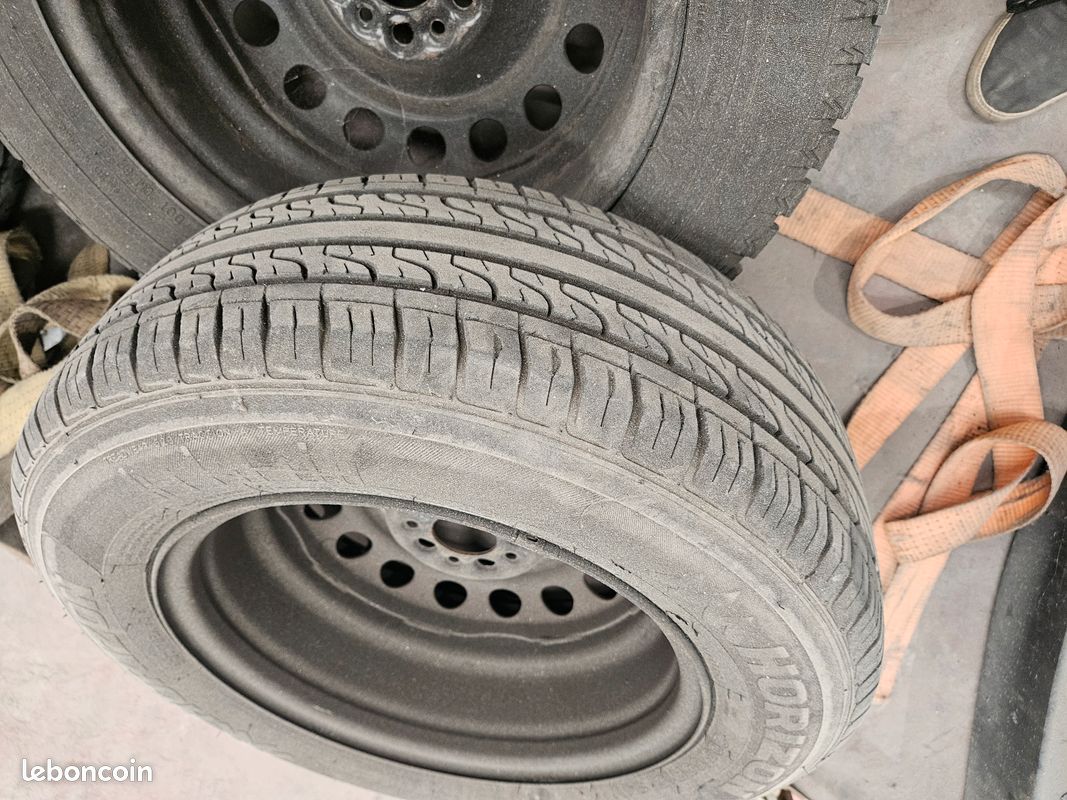 Roues complètes 205/65 R15 Jumpy Expert Scudo 806 Evasion (image 2)