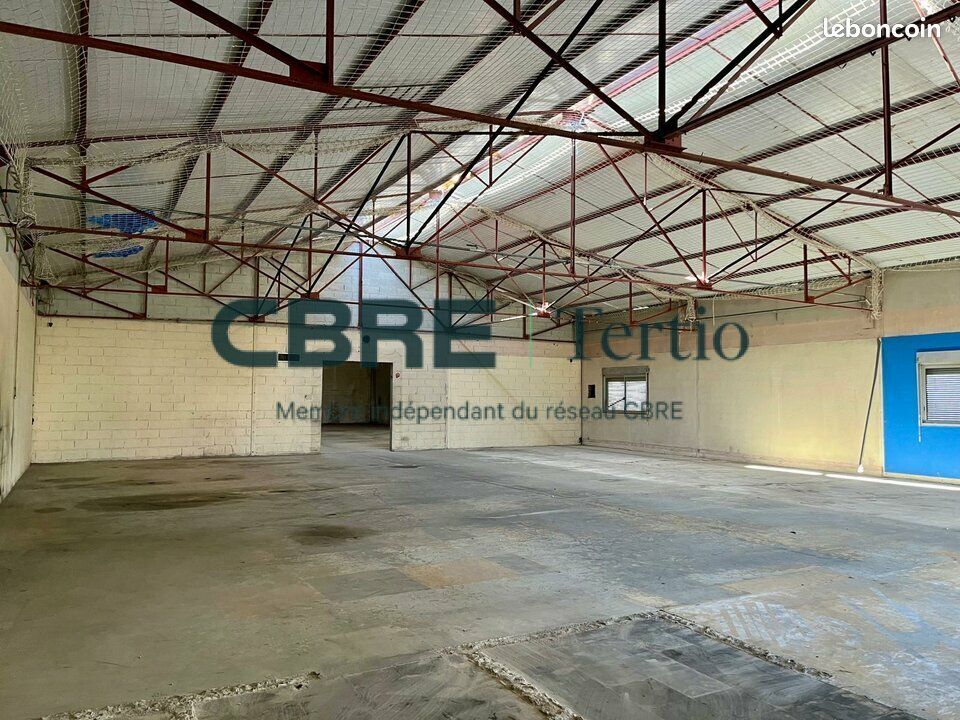 LOCAL D'ACTIVITE 600 m² TOURS (image 5)