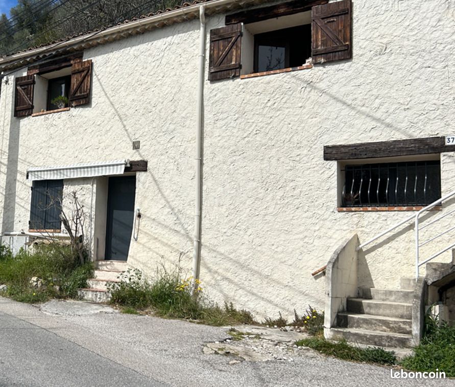 Maison 4 pièces 90 m² · à Tourrette-Levens · 90 m² · 265 000 €