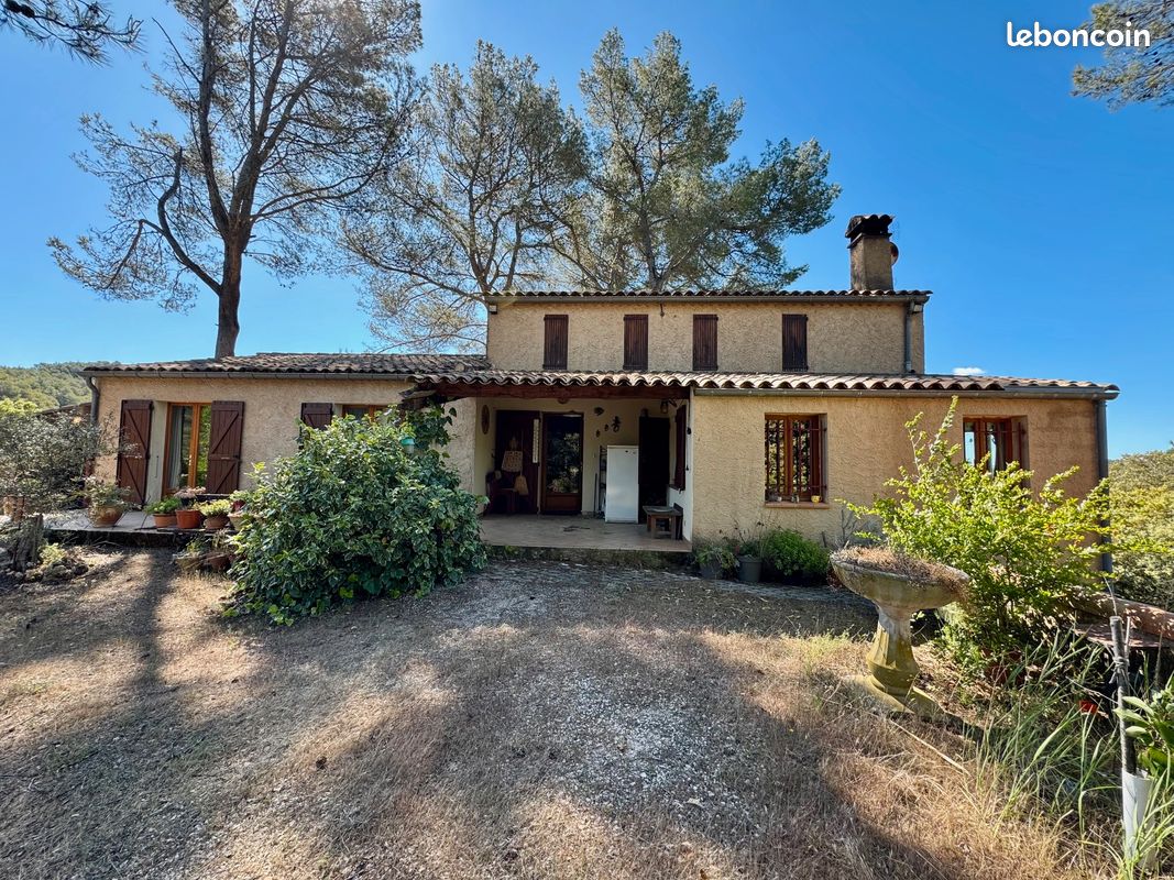 Maison 6 pièces 133 m² · à Varages · 133 m² · 399 000 €