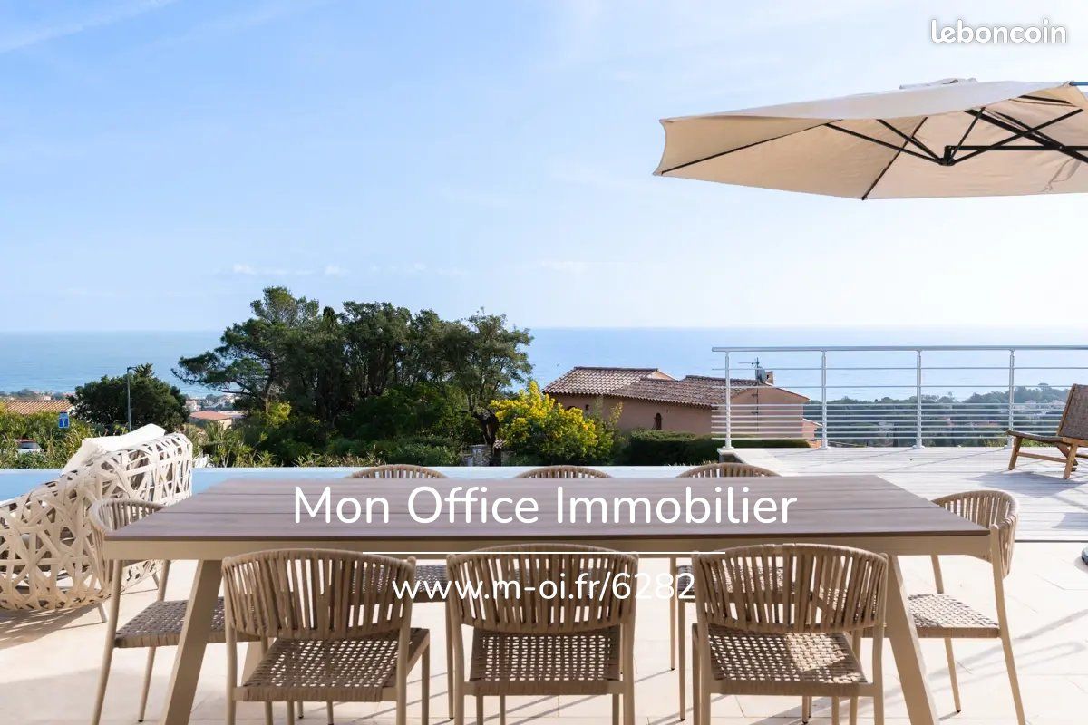 Maison 6 pièces 160 m² · à Fréjus · 160 m² · 1 625 000 €