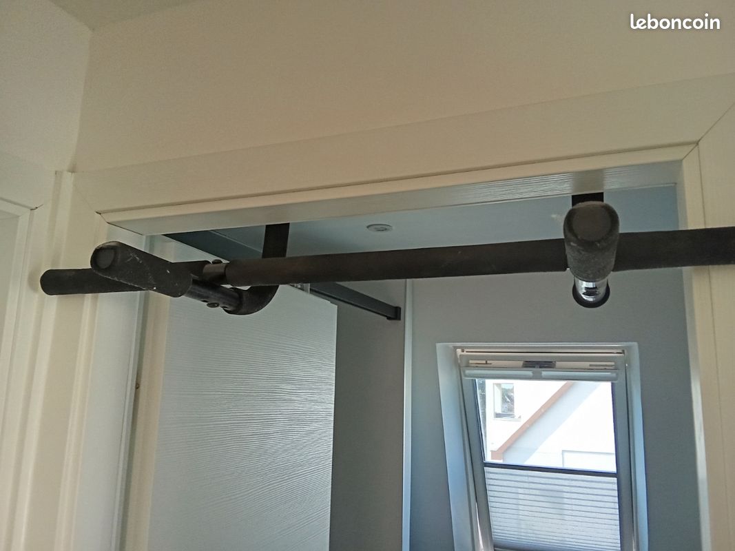 Barre musculation interieur (image 2)