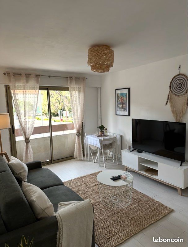Appartement 1 pièce 23 m² · à Vallauris · 23,3 m² · 129 000 €
