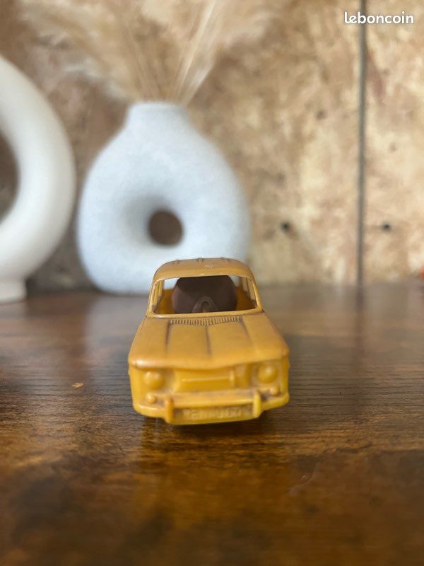Jouets MONDO : Renault 8 pompiers - Collection