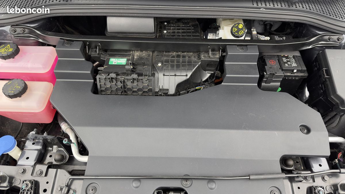 MG MG4 Electric 51kWh - 150 kW 2WD LUXURY (image 10)