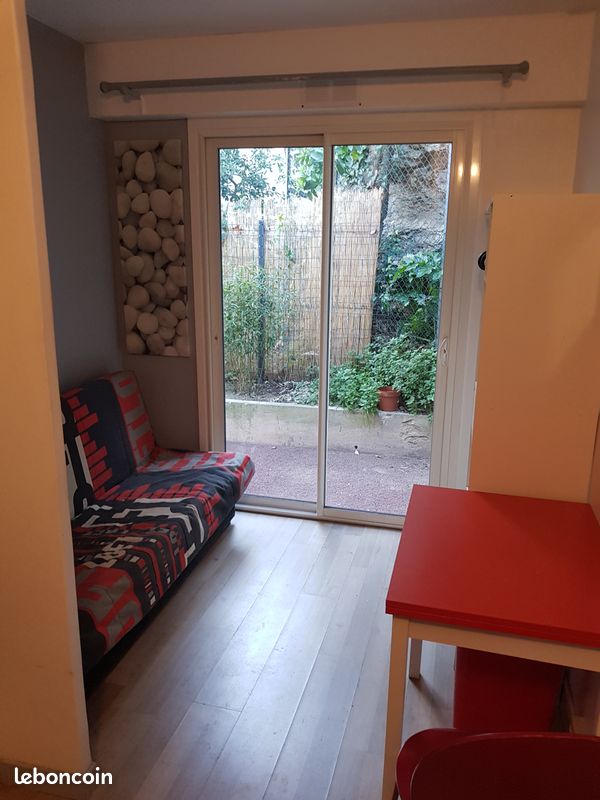 Appartement 1 pièce 10 m² · à Marseille · 10 m² · 370 €