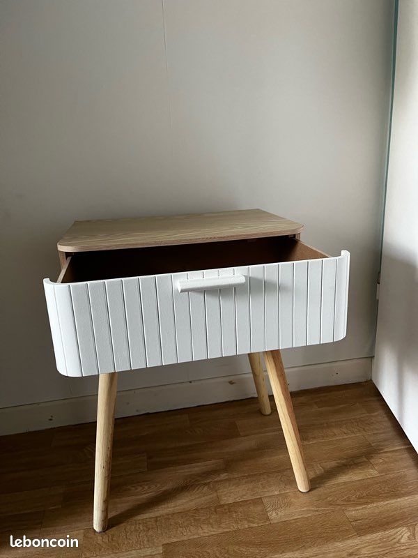 Table de chevet (image 2)