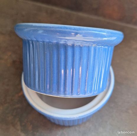 LOT DE 4 tasses à crème empilables ramequins beige bleu marine Emile Henry France 10,28 EUR 49,68 - FR