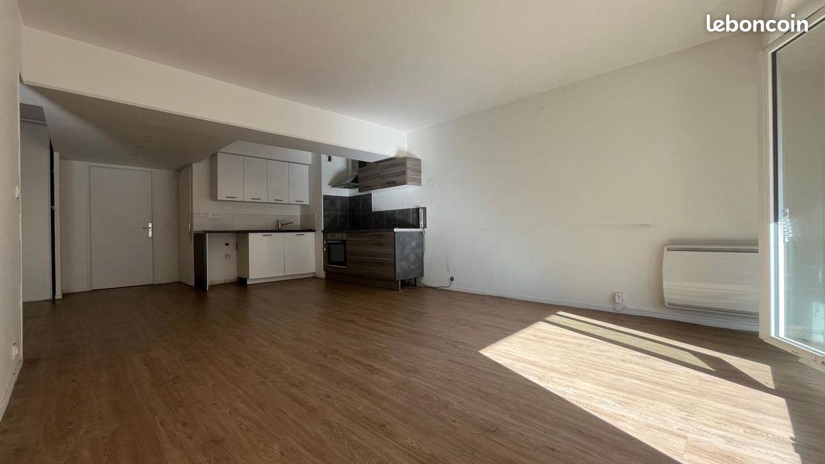 Appartement 3 pièces 59 m² · au Plessis-Trévise · 59 m² · 990 €/mois