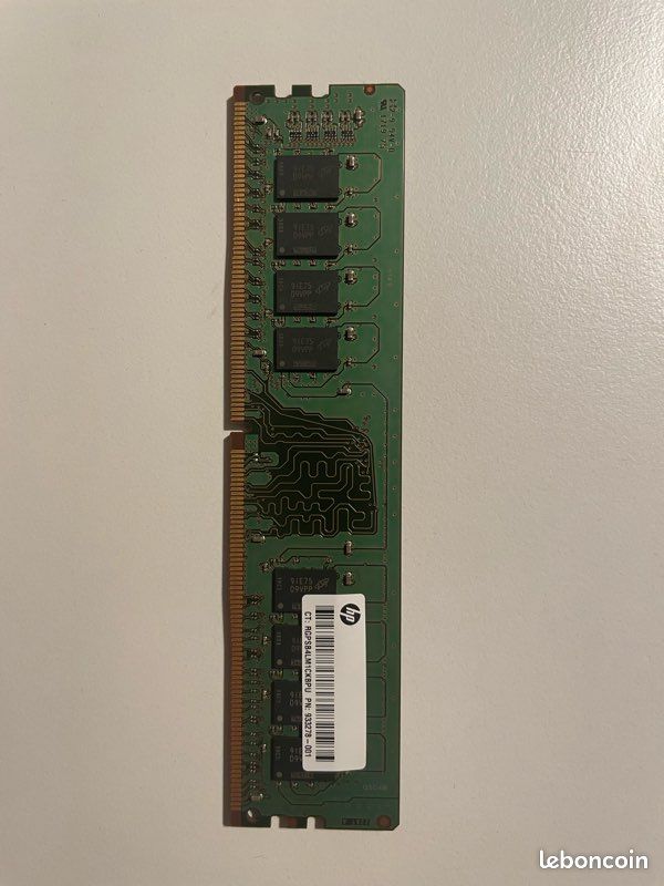 Barrette RAM DDR4 16GB Serveur (image 2)