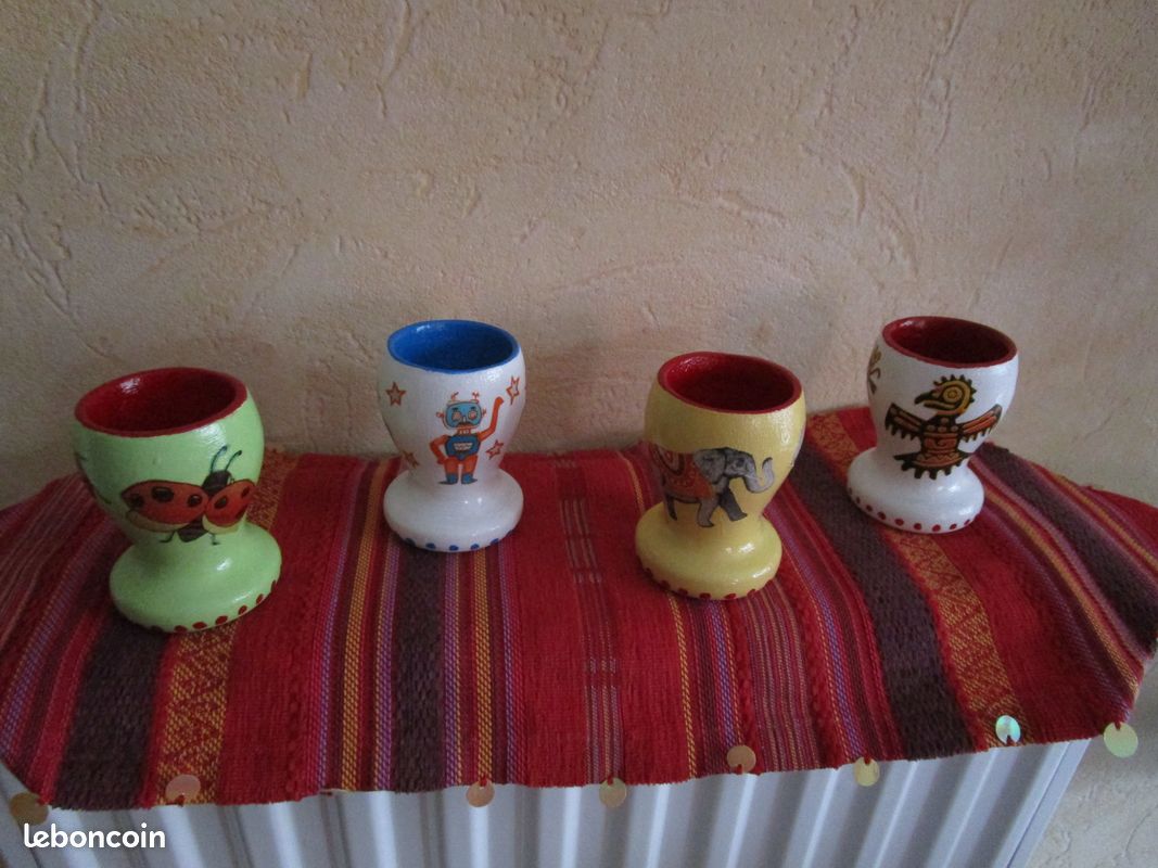Coquetiers en bois aux couleurs vives à partir de 3 euros (image 5)