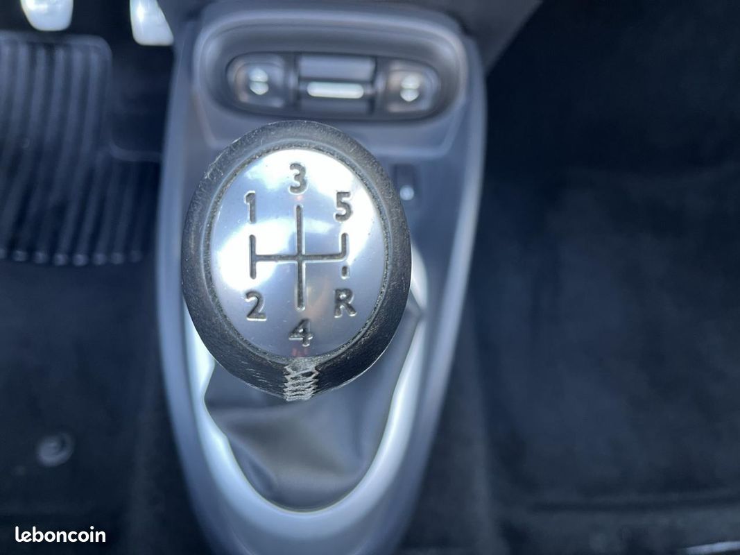 RENAULT WIND 1.2i TCe - 100 COUPE CABRIOLET Dynamique GARANTIE 12 MOIS COURROIE DE DISTRIBUTION A JOUR (image 32)