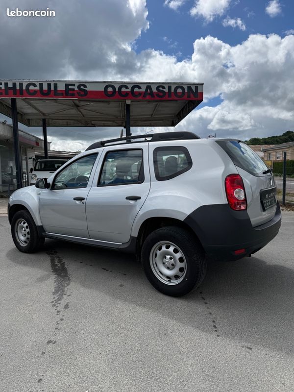 DACIA DUSTER 1.5dci 90 1ere main excellent etat faible kilometrage (image 5)