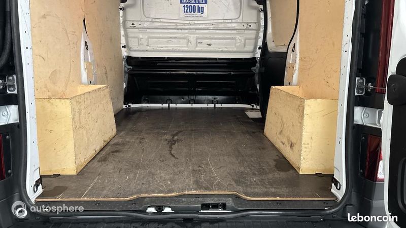 Renault Trafic Véhicule utilitaire ou Société L1H1 3T 2.0 Blue dCi 130ch Confort E6E (image 9)