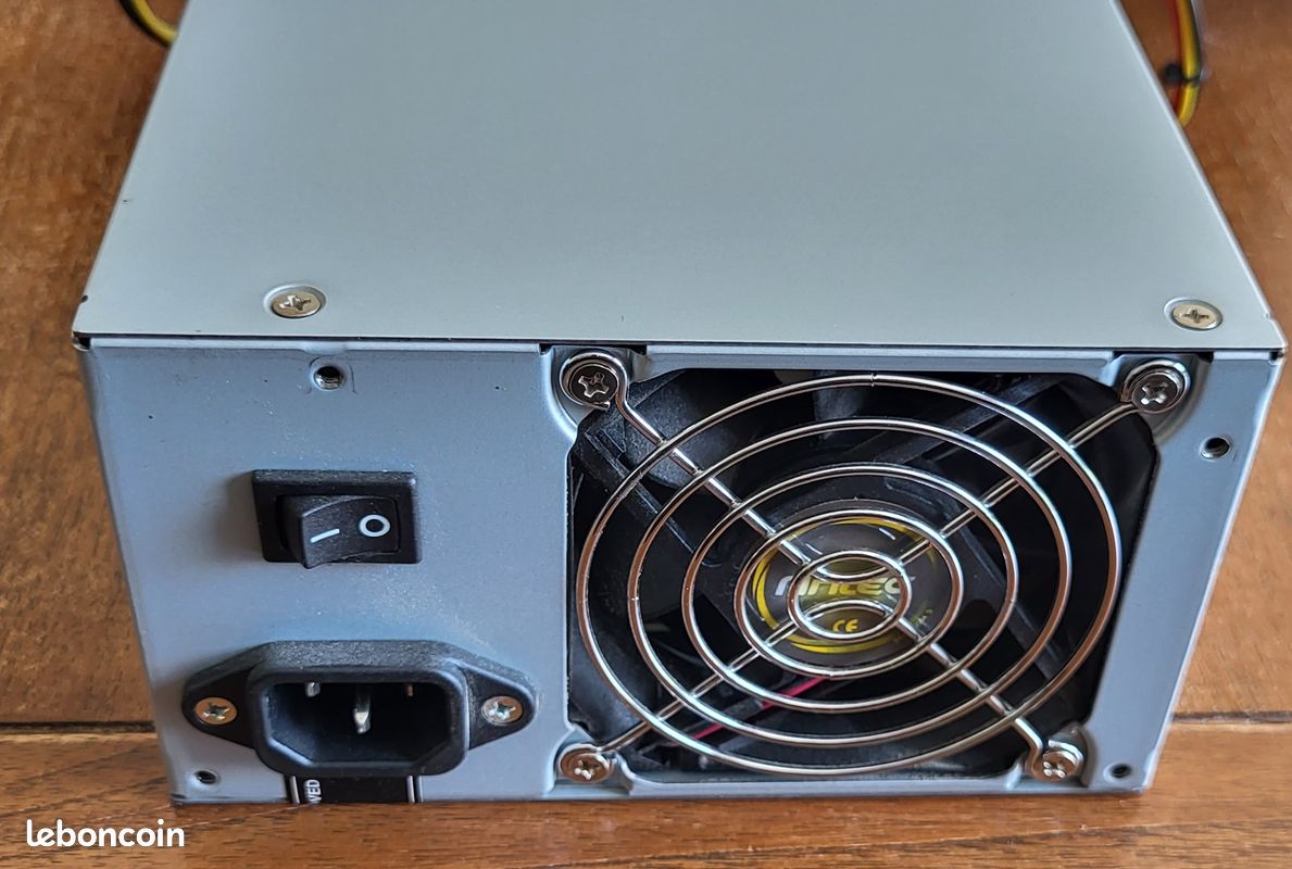 ANTEC Alimentation PC EARTHWATTS 500W (image 1)