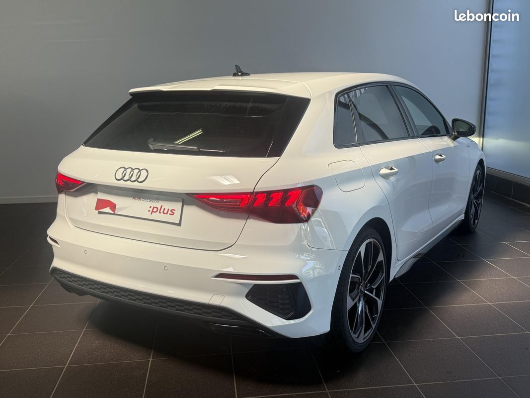 AUDI A3 Sportback 35 TDI 150 S tronic 7 S Line (image 4)