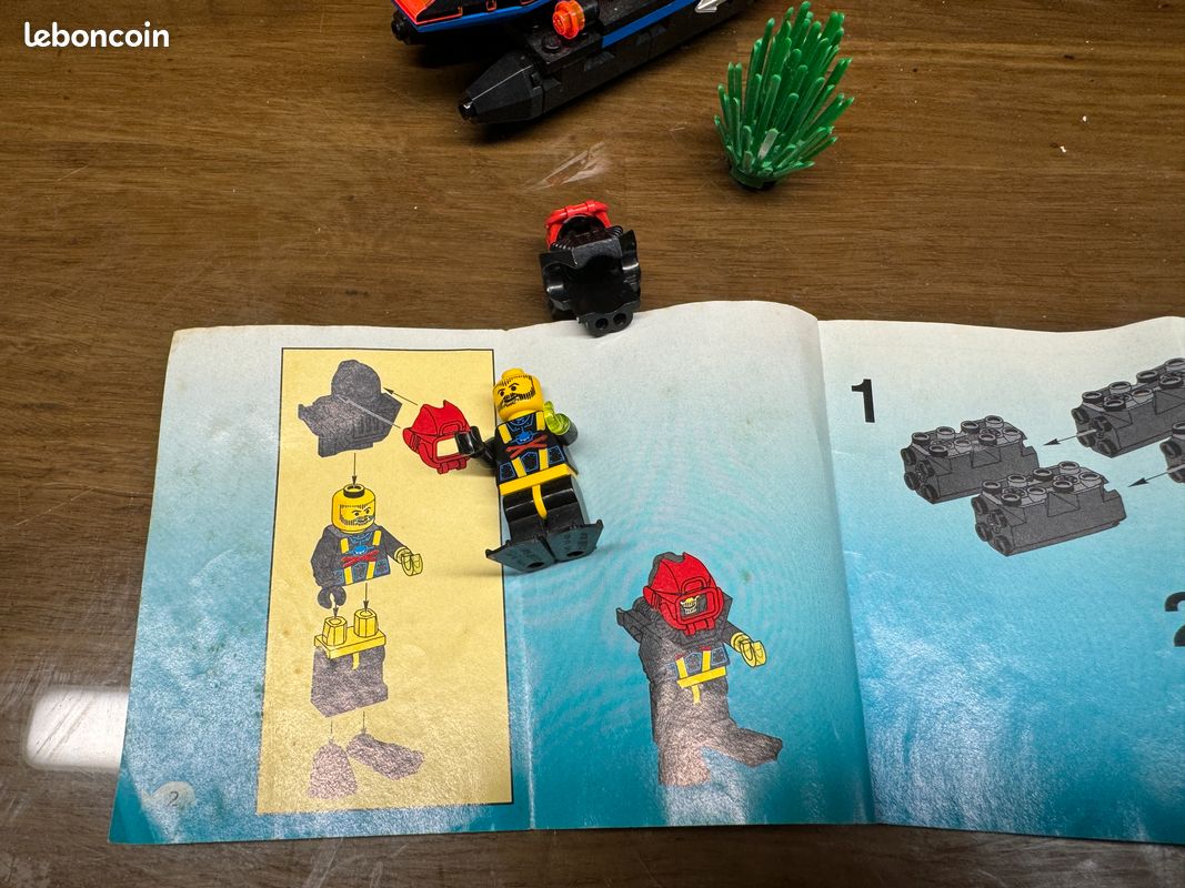 6135 - Lego Spy Shark (image 2)