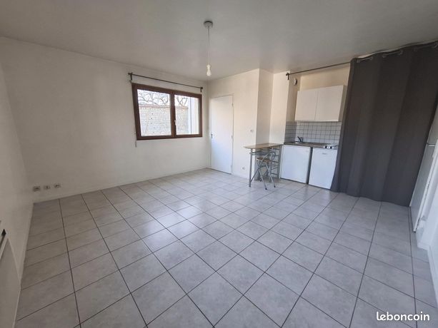 Studio 1 pièce 26 m²