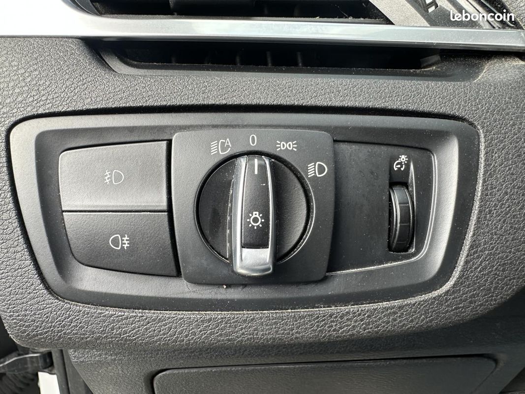 Bmw x1 xdrive 20d 190 ch bva sport xline ph1 (image 26)
