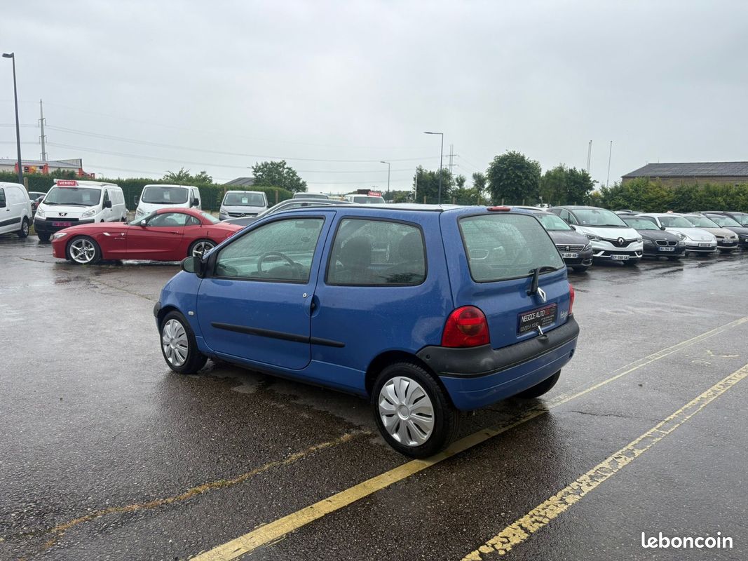 RENAULT TWINGO Emotion 1.2i 60 CV 118300 KM 01/2007 VITRES ÉLECTRIQUES CLIMATISATION (image 4)