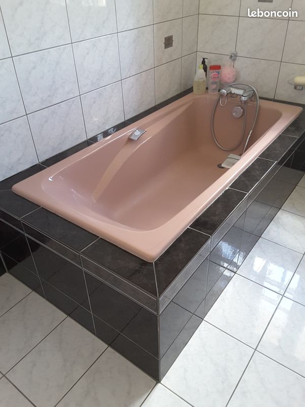 Baignoire, bloc wc, lavabo (image 1)