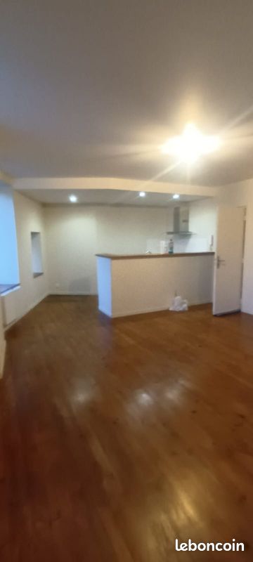 Appartement 3 pièces 70 m² · à Saint-Flour · 70 m² · 600 €/mois