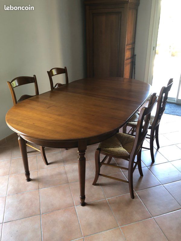 Salle à manger (image 1)