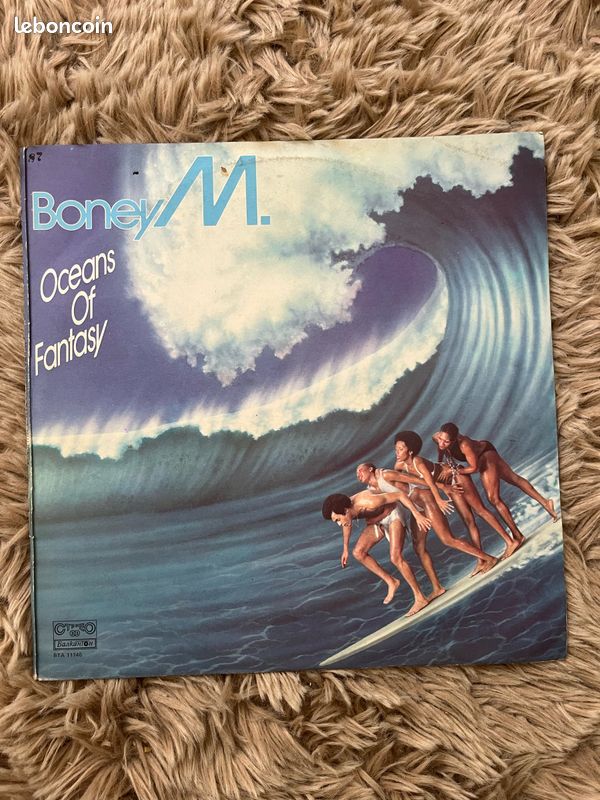 Vinyle Bones M. - Oceans of Fantasy (image 1)