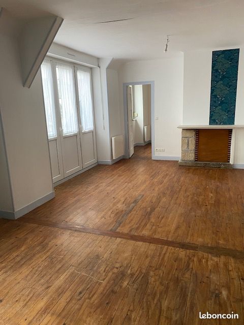 Appartement 3 pièces 70 m² · à Périers · 70 m² · 550 €