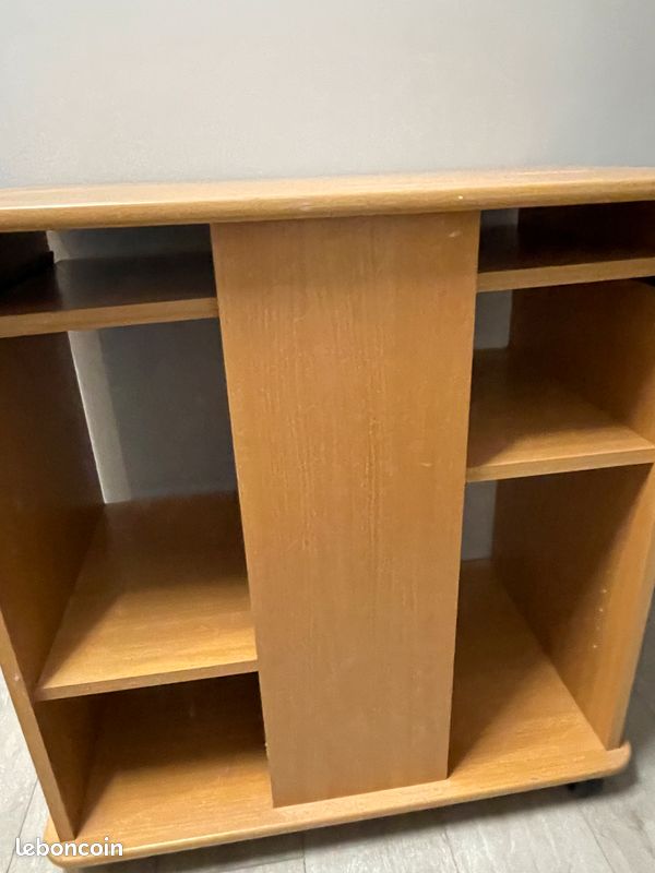 Bureau à roulettes en bois (image 5)