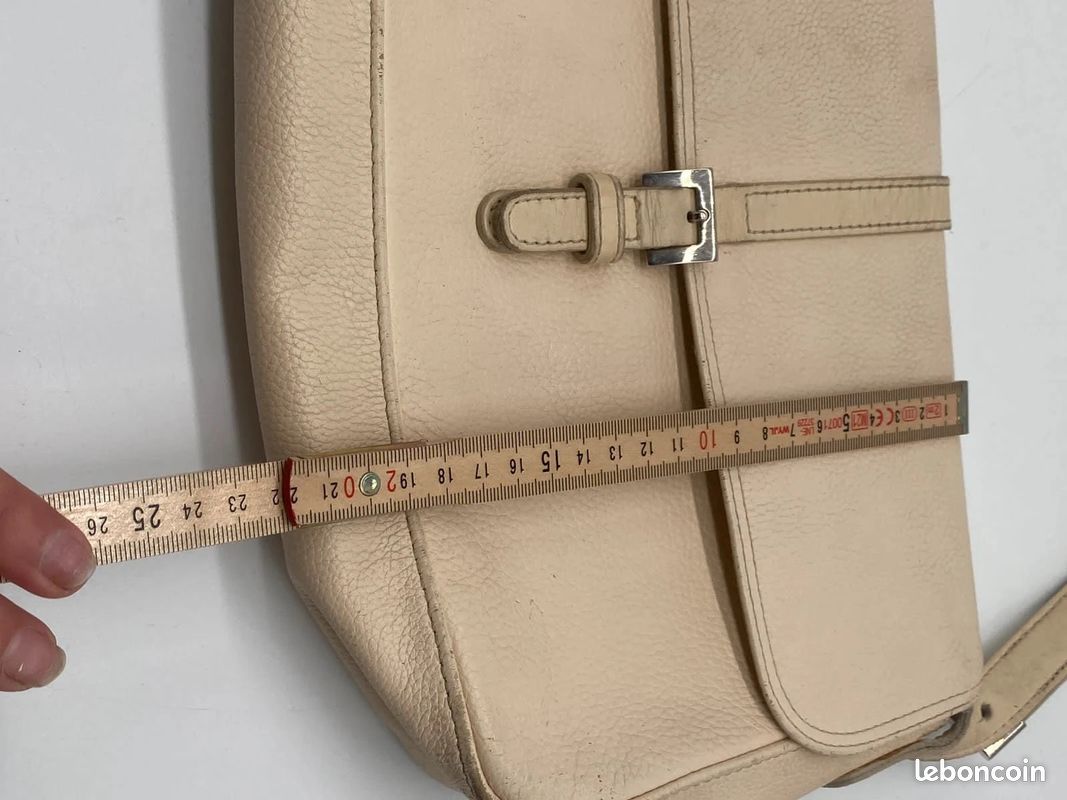 👜 Sac bandoulière Longchamp Paris en cuir beige – Made in France (image 15)