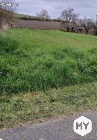 Terrain 740 m² Luzillat